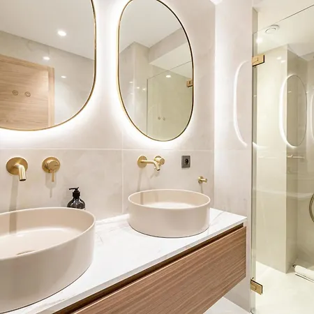 Ref 1980 - Palm Sea View