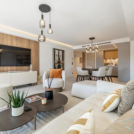 Ref 1980 - Palm Sea View